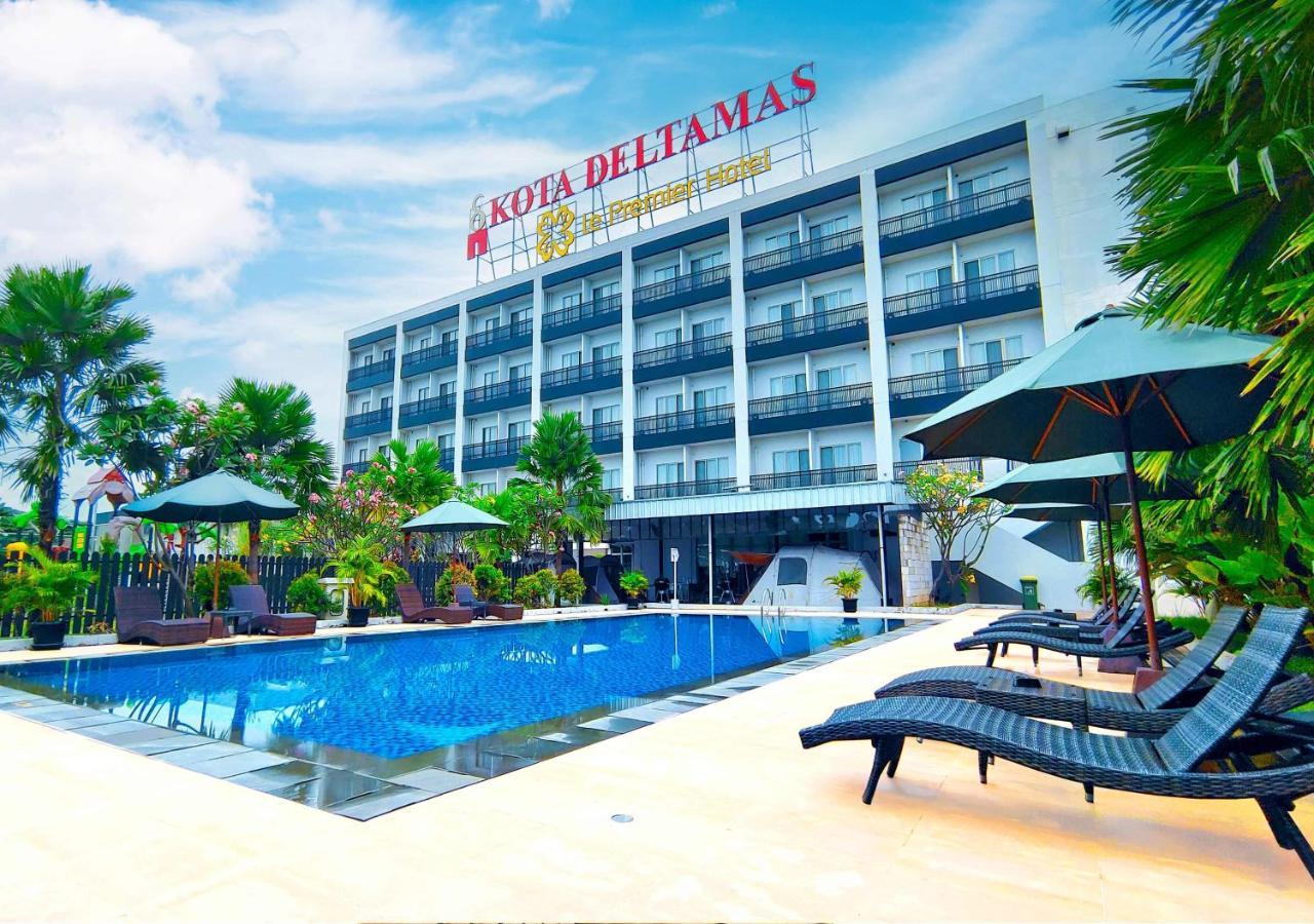 Le Premier Hotel Deltamas Cikarang Esterno foto